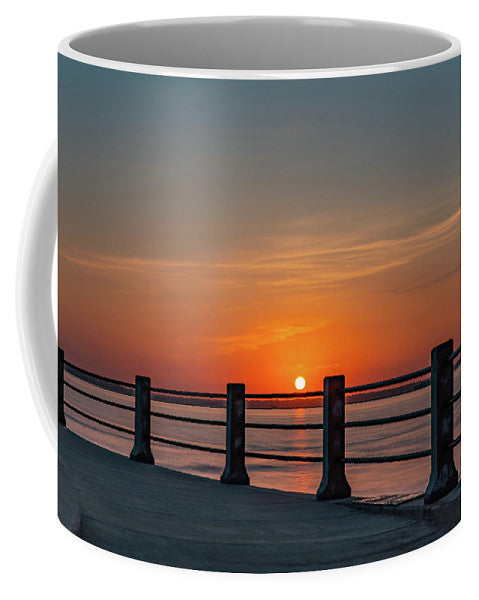 mug with sunrising print